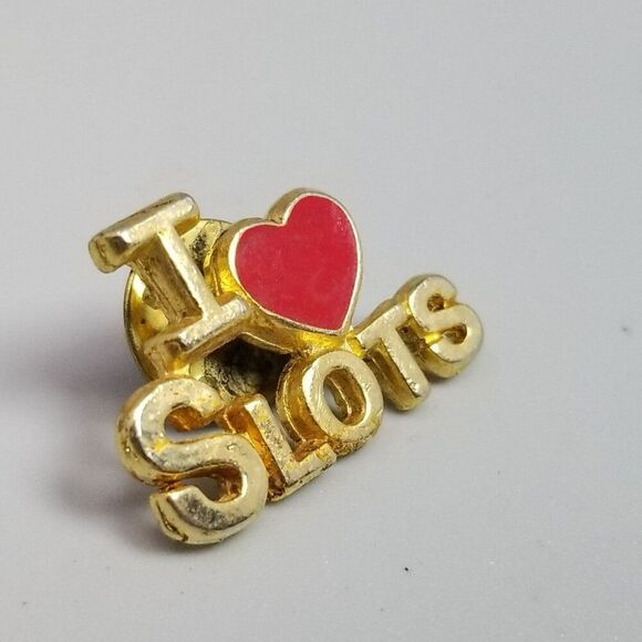 Vintage I Love Slots Gold Tone Lapel Pin, Red Enamel Heart Brooch, Estate - Picture 2 of 7